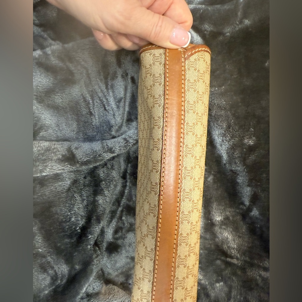 Celine Tan and Cream Logo Clutch - Picture 10 of 13